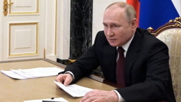 Portret sinistru făcut lui Vladimir Putin de singurul lider din vest care a fost la Moscova de când a început războiul